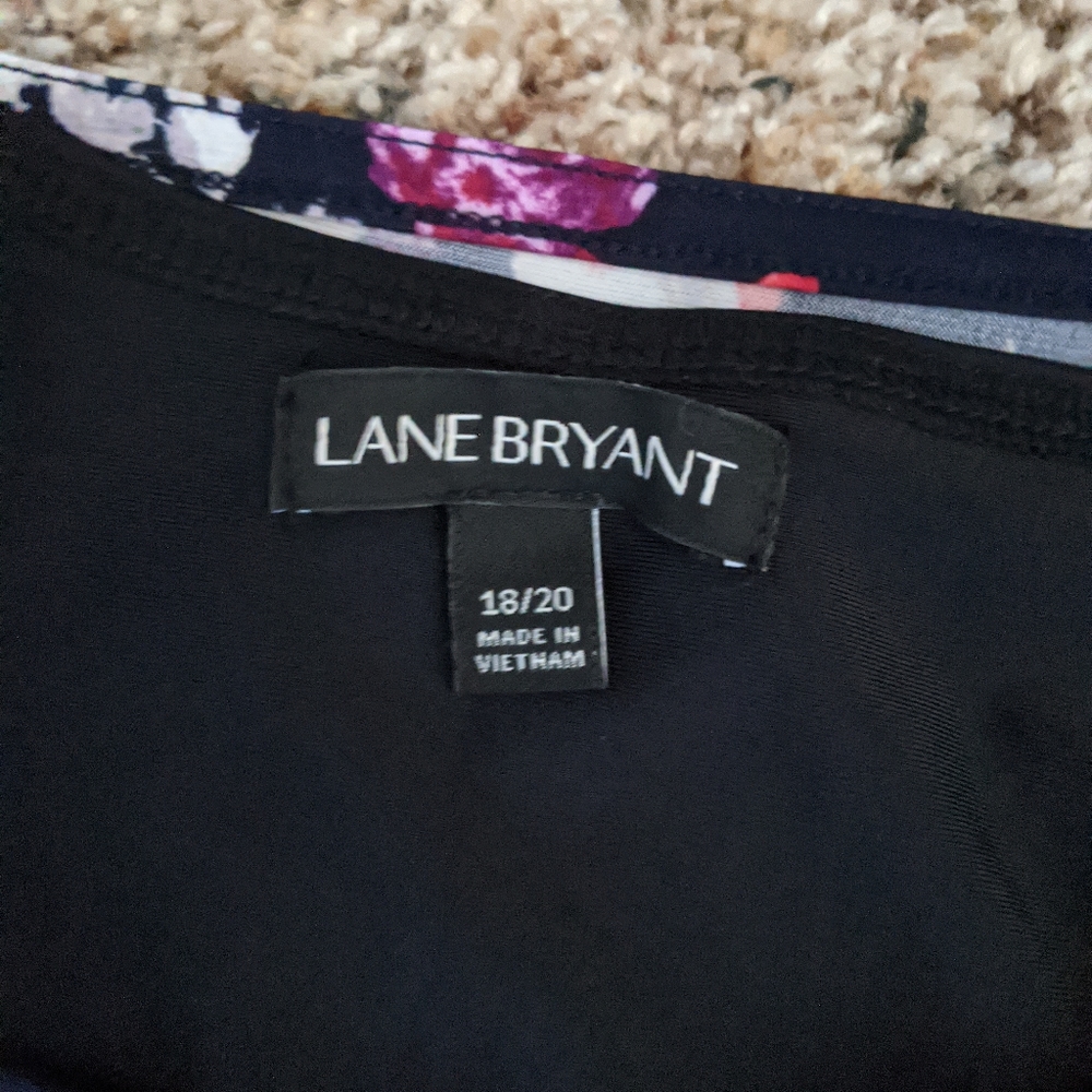 (Lane Bryant) Blue Floral Diagonal Blouse 18/20 - Picture 3 of 10